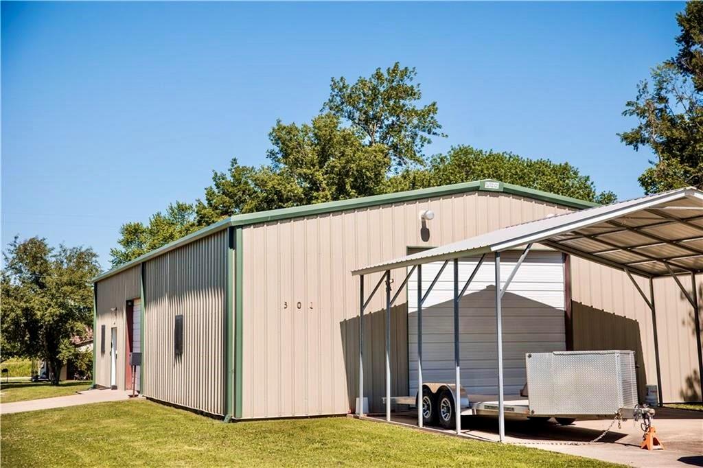 Listing Photo MLS #HMS2549153