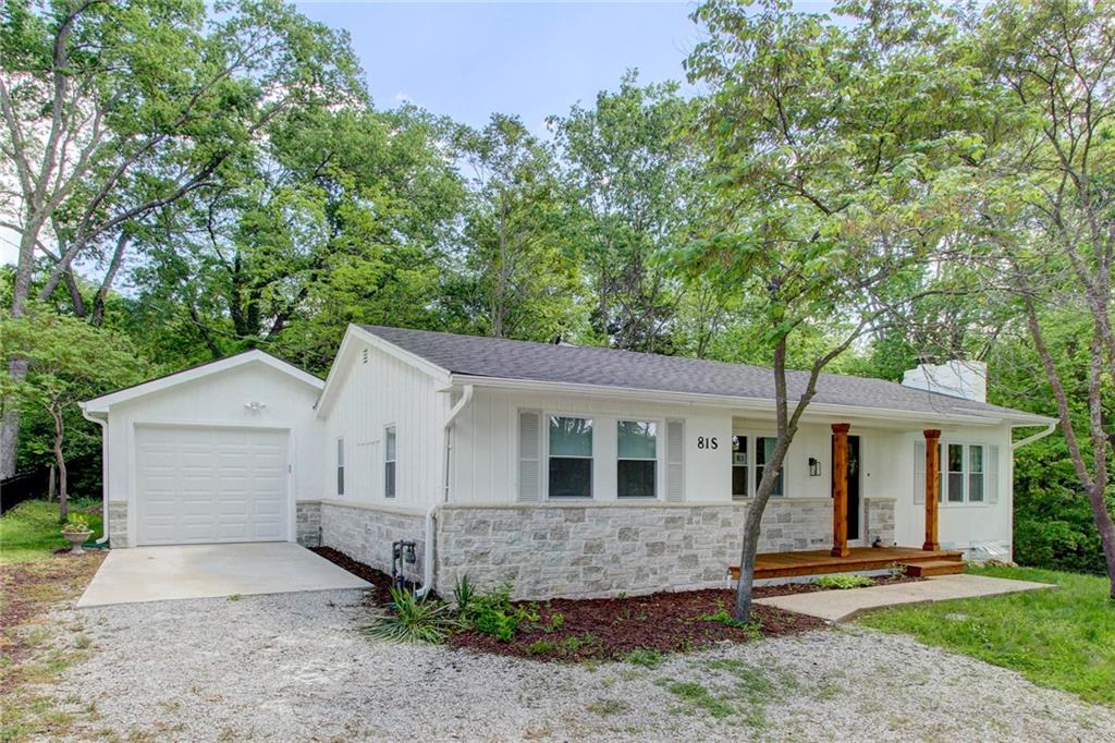 Listing Photo MLS #HMS2549207