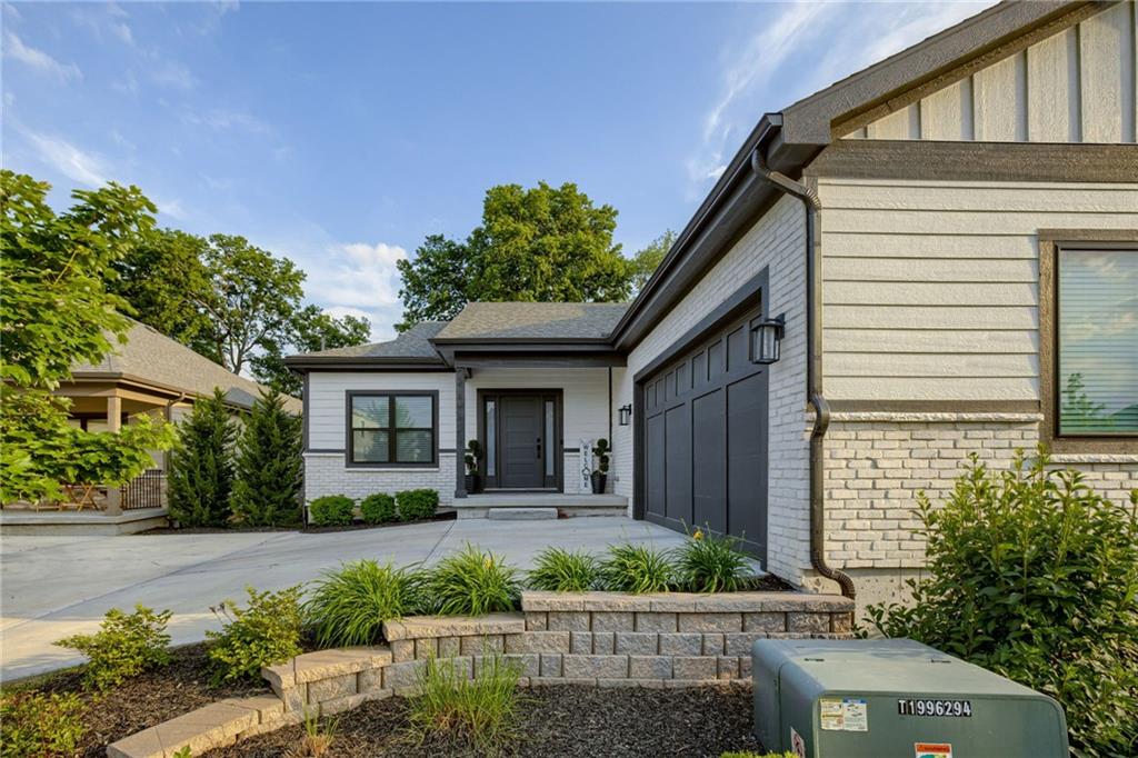 Listing Photo MLS #HMS2549231