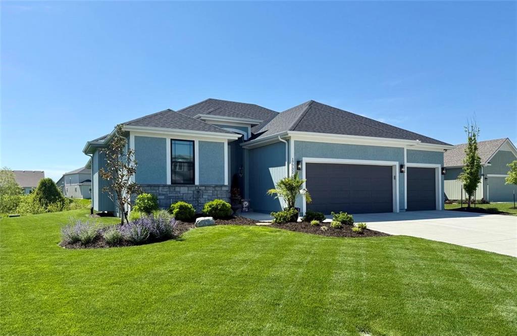 Listing Photo MLS #HMS2549245