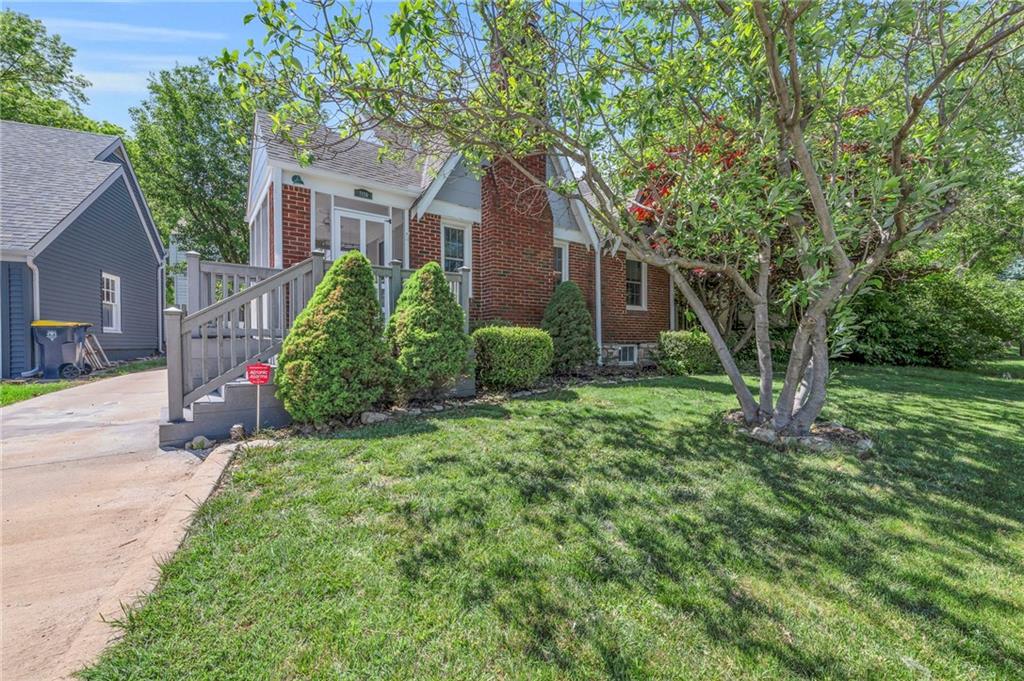 Listing Photo MLS #HMS2549285