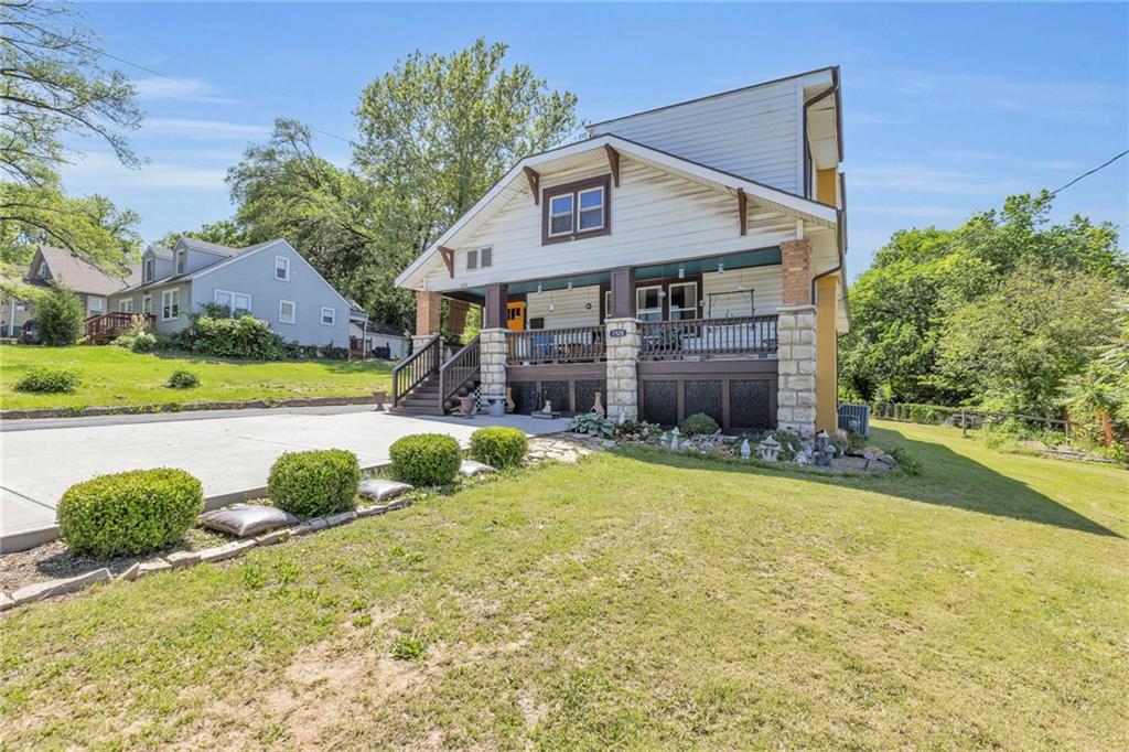 Listing Photo MLS #HMS2549333