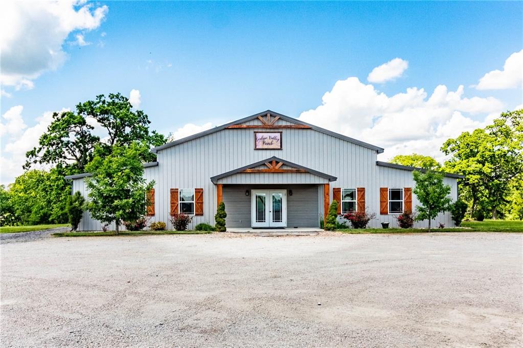 Listing Photo MLS #HMS2549351