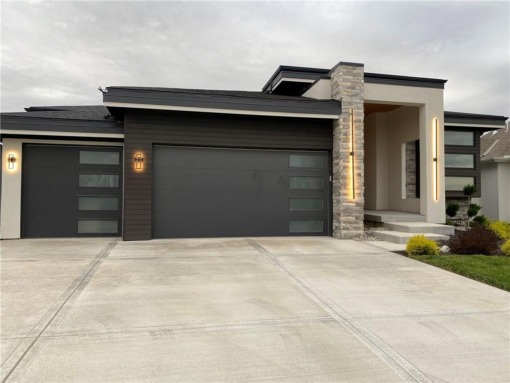 Listing Photo MLS #HMS2549358