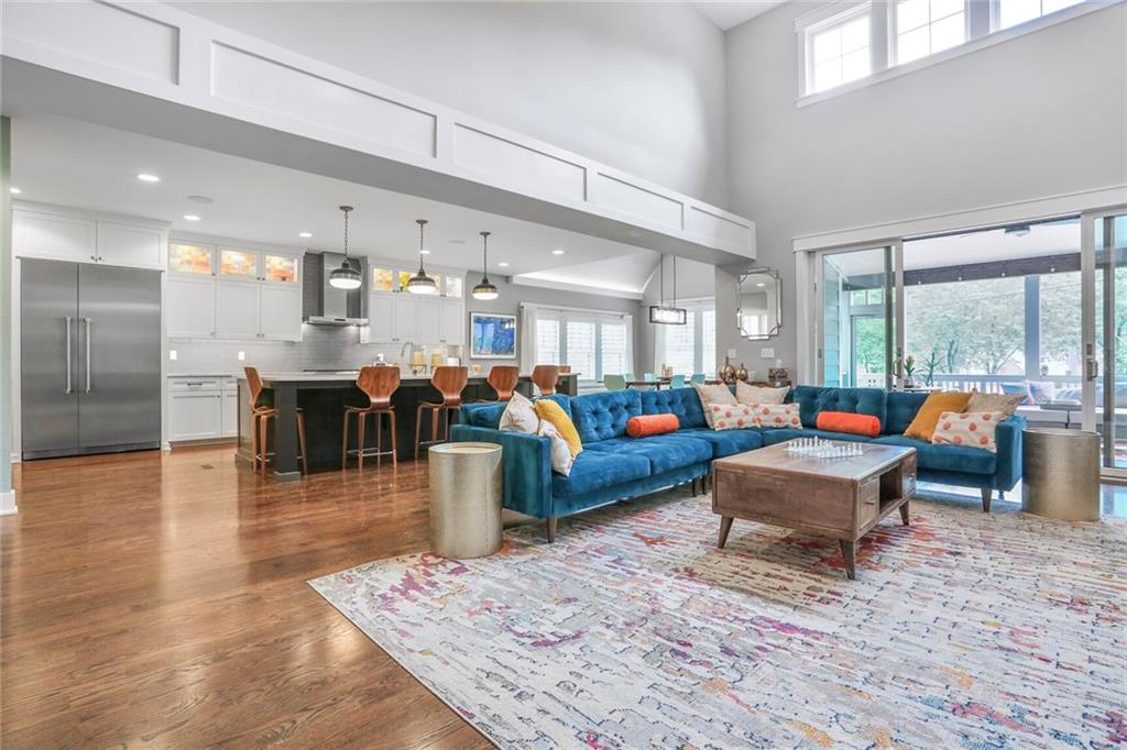 Listing Photo MLS #HMS2549376