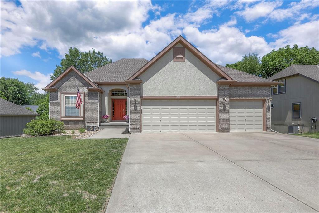 Listing Photo MLS #HMS2549396