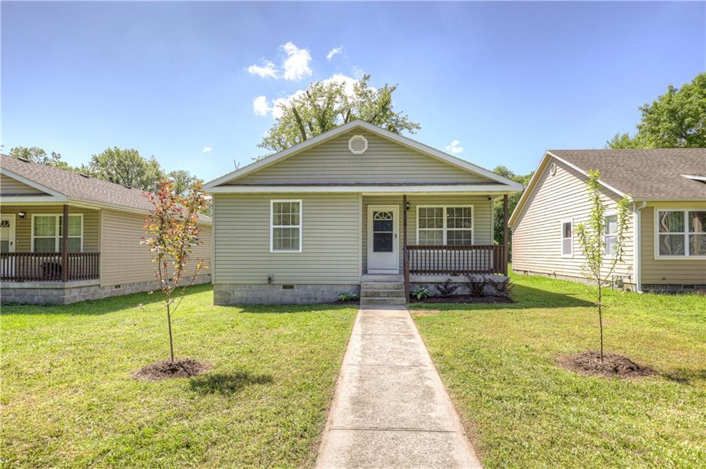 Listing Photo MLS #HMS2549431