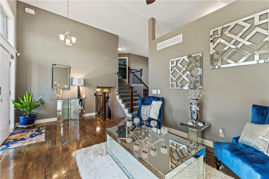 Listing Photo MLS #HMS2549543
