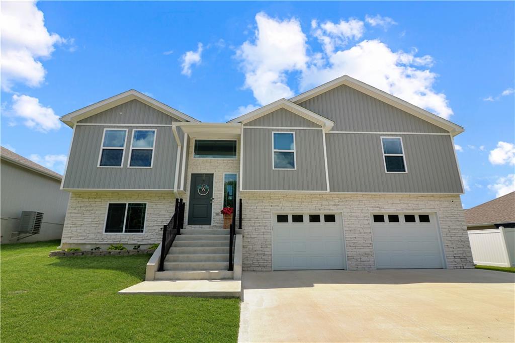 Listing Photo MLS #HMS2549567