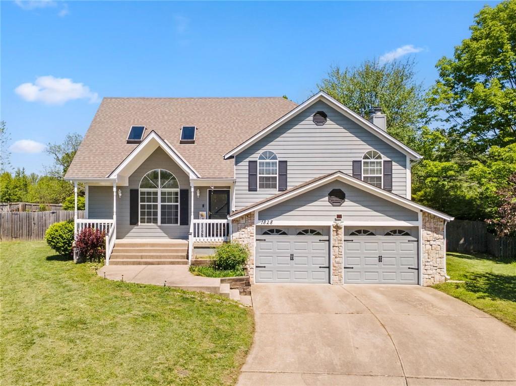 Listing Photo MLS #HMS2549608