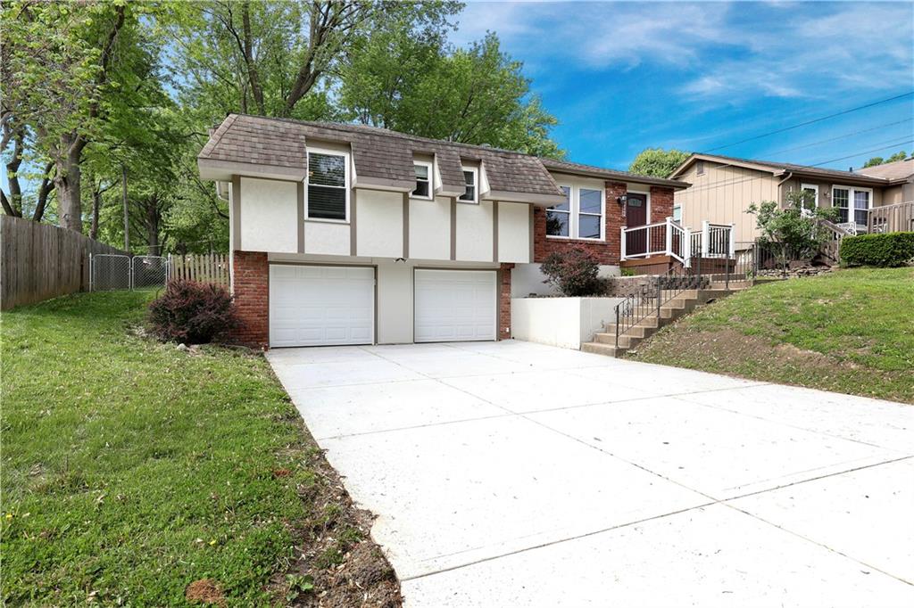 Listing Photo MLS #HMS2549641