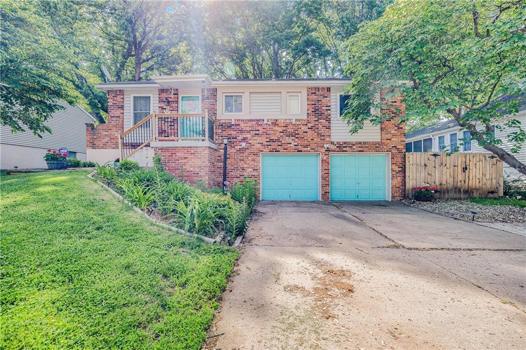 Listing Photo MLS #HMS2549646
