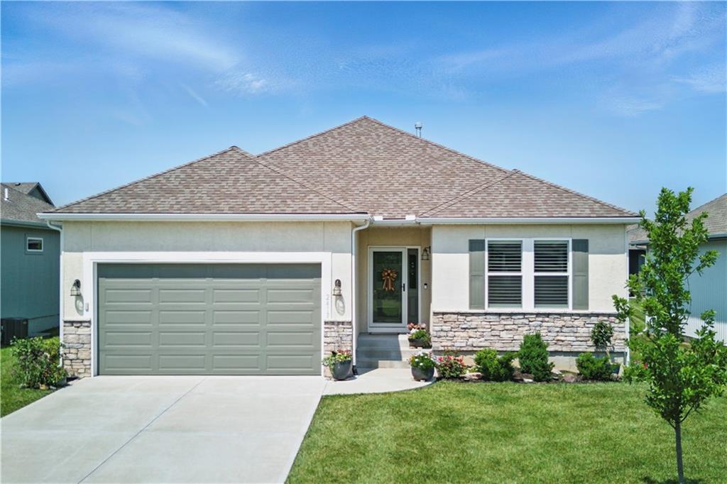 Listing Photo MLS #HMS2549663