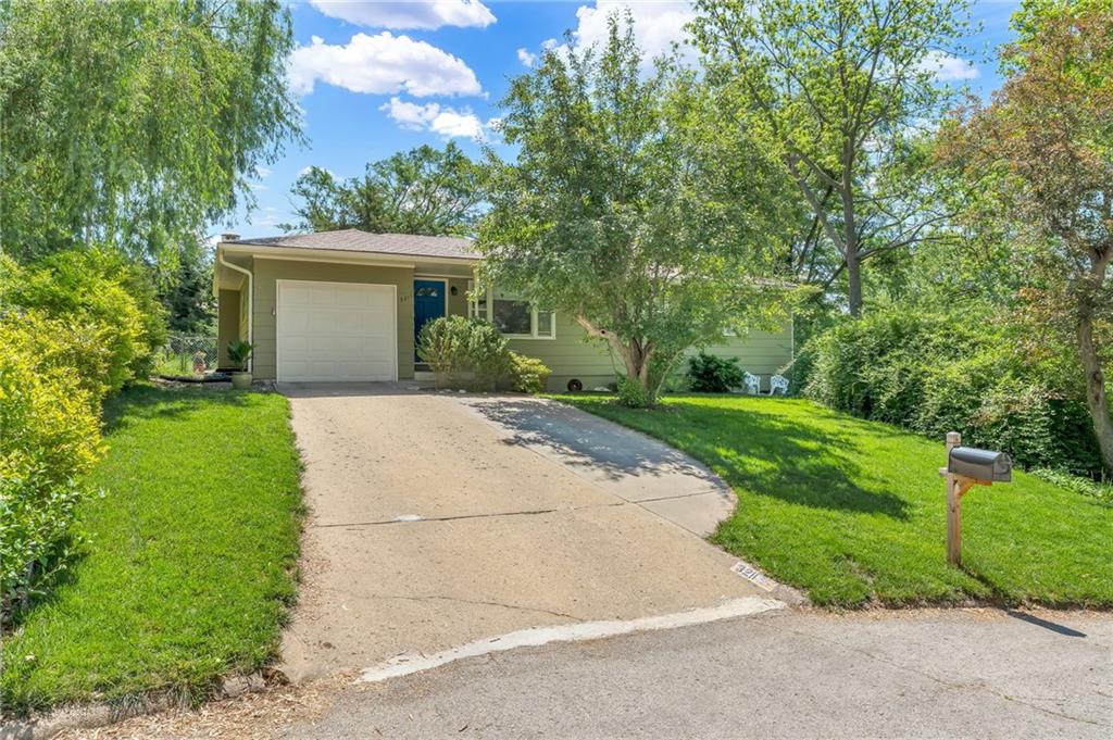 Listing Photo MLS #HMS2549689