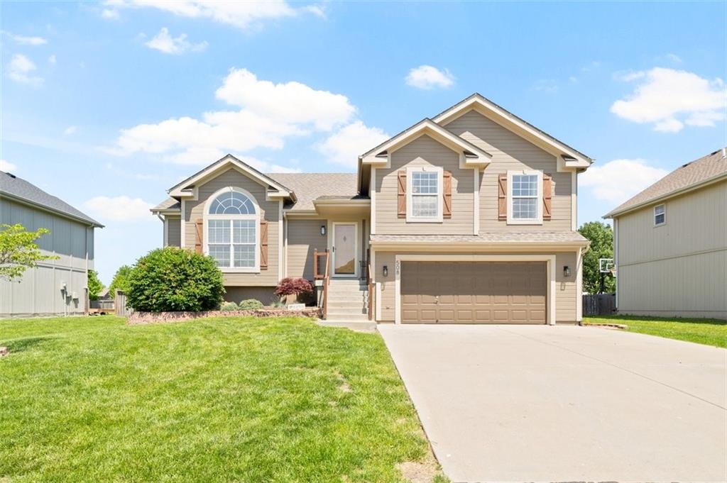 Listing Photo MLS #HMS2549696
