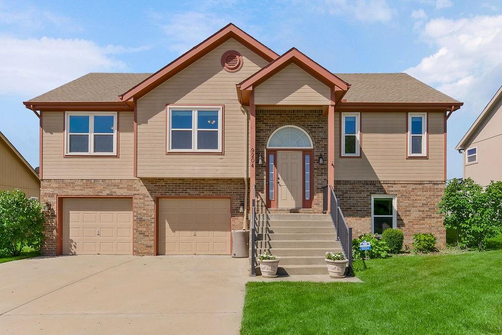 Listing Photo MLS #HMS2549754