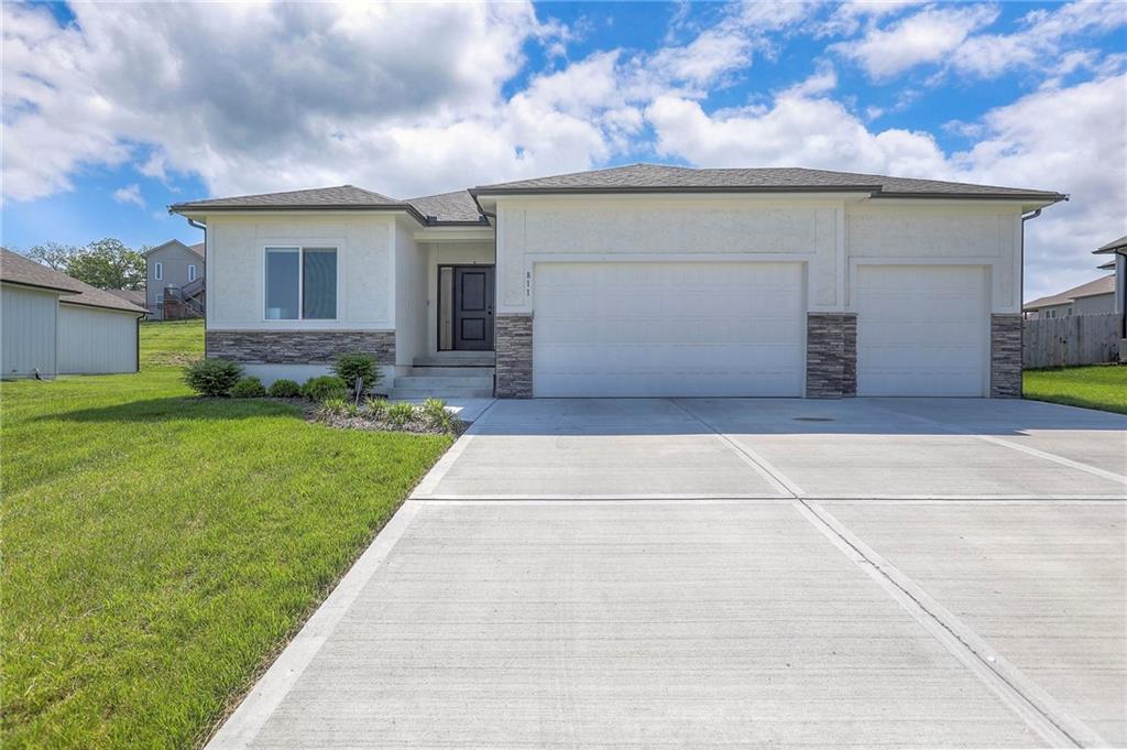 Listing Photo MLS #HMS2549760