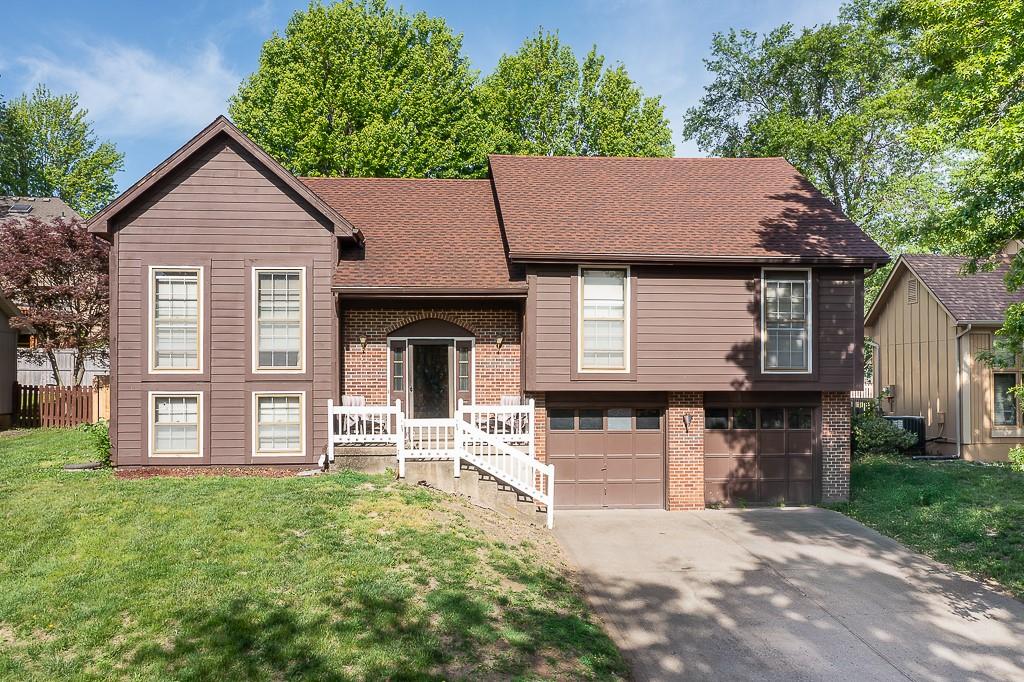 Listing Photo MLS #HMS2549779