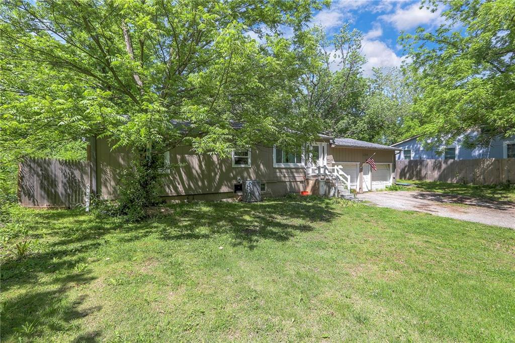 Listing Photo MLS #HMS2549826