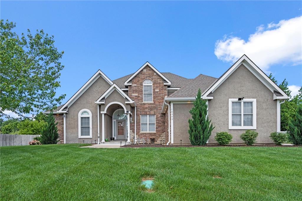 Listing Photo MLS #HMS2549838