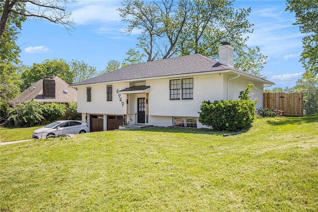Listing Photo MLS #HMS2549851