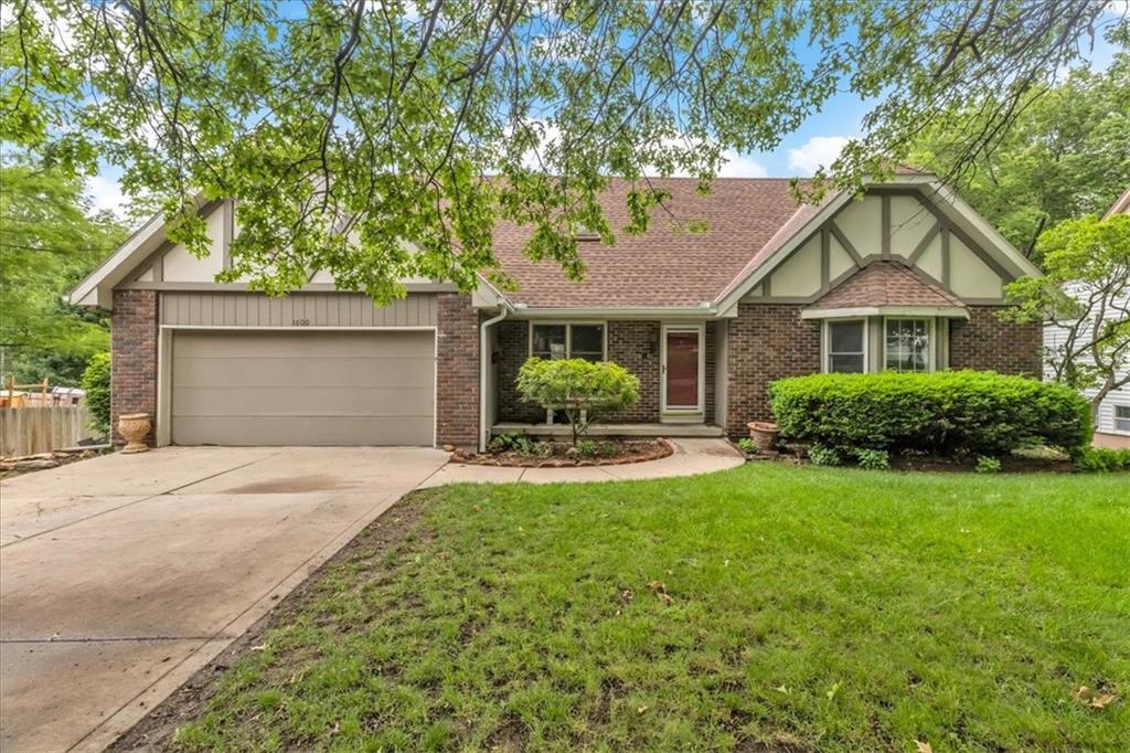 Listing Photo MLS #HMS2549855