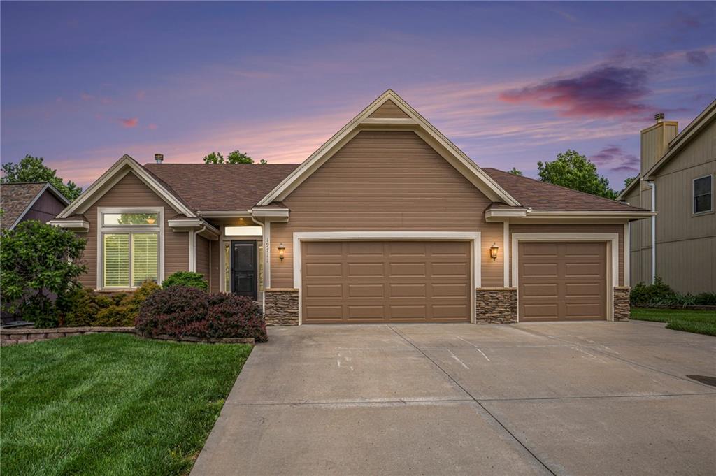 Listing Photo MLS #HMS2549865