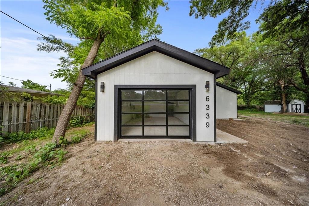Listing Photo MLS #HMS2549938