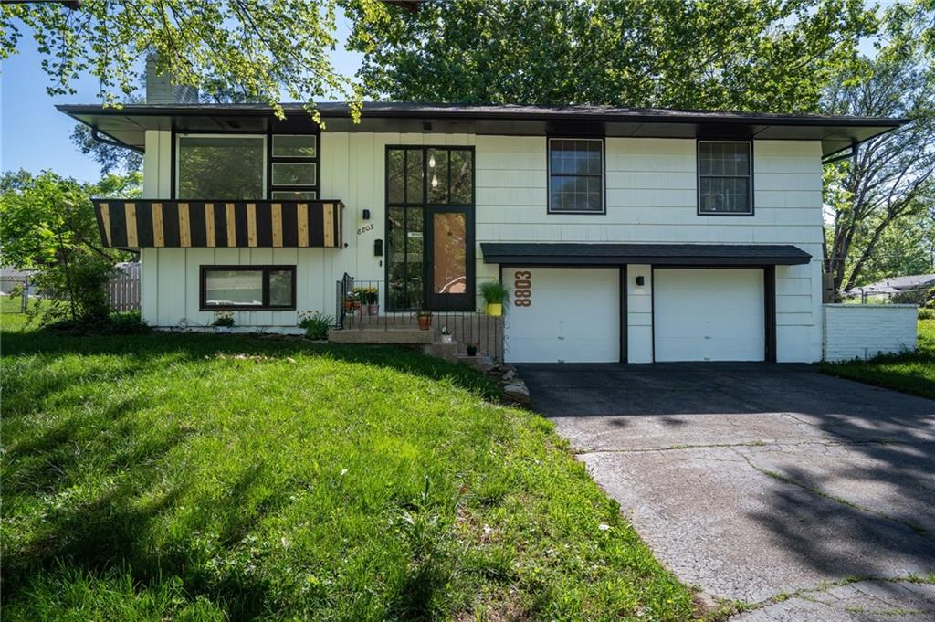 Listing Photo MLS #HMS2549954