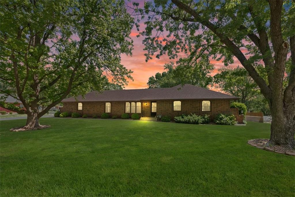 Listing Photo MLS #HMS2550027