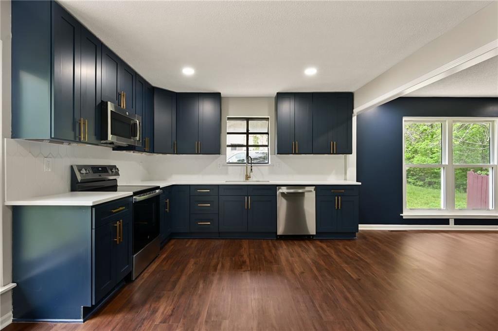 Listing Photo MLS #HMS2550059