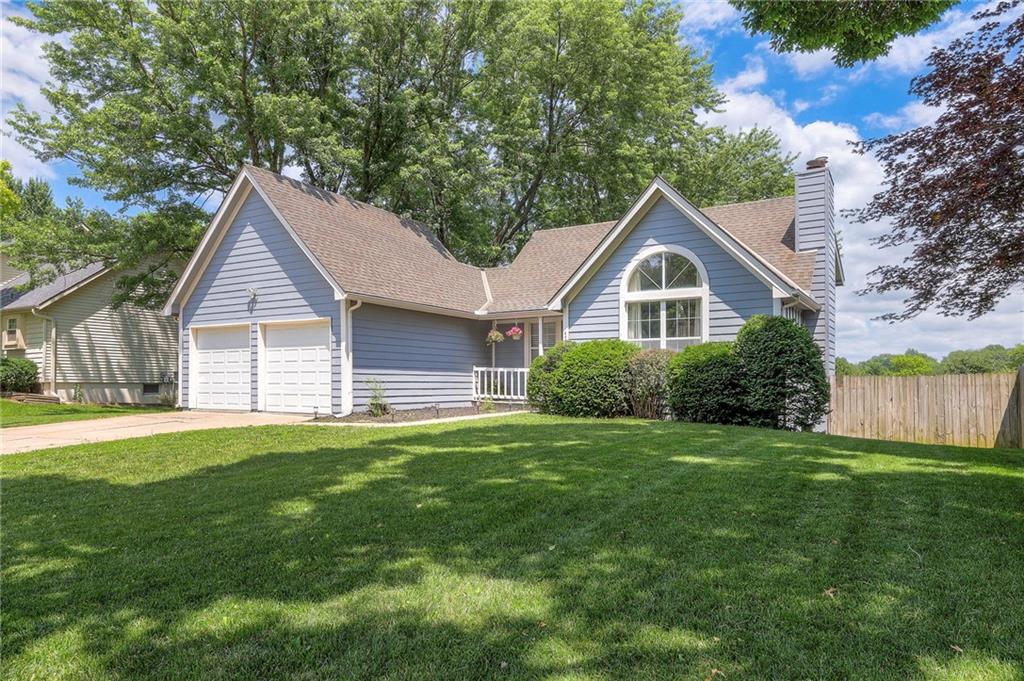 Listing Photo MLS #HMS2550077