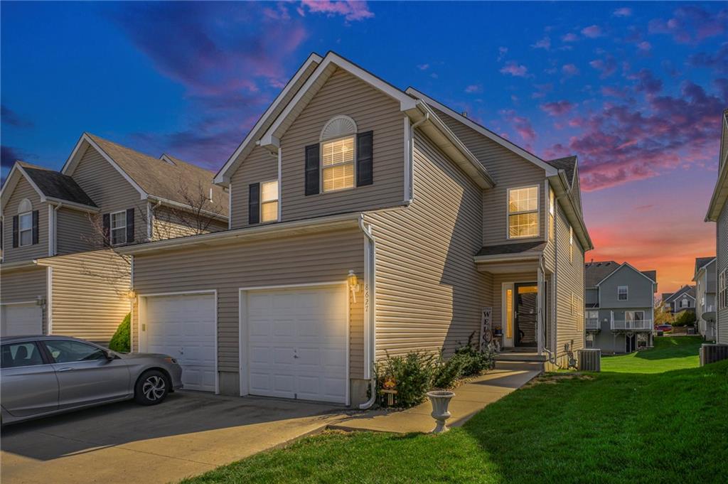 Listing Photo MLS #HMS2550083