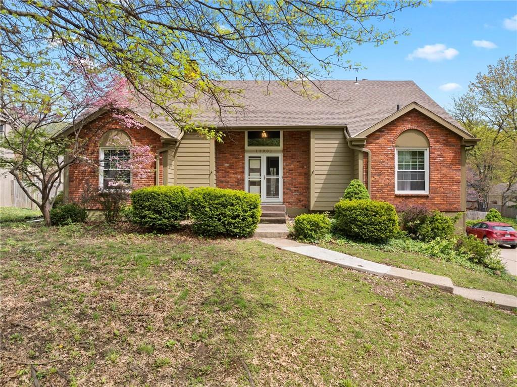 Listing Photo MLS #HMS2550147