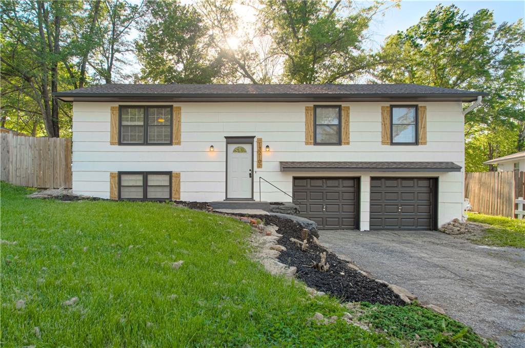 Listing Photo MLS #HMS2550167