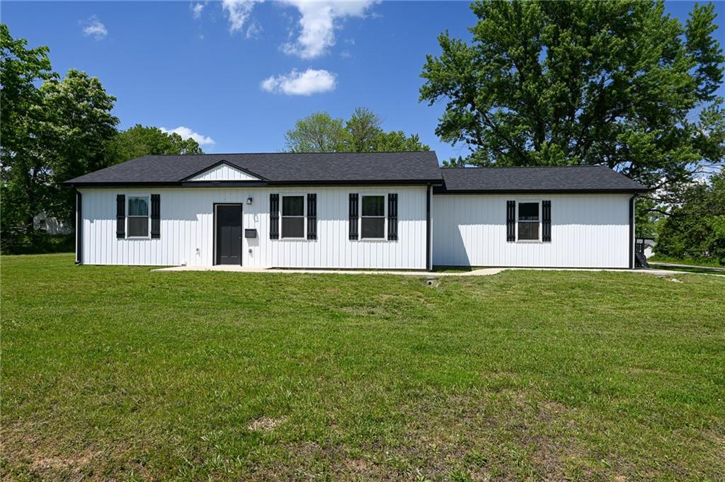 Listing Photo MLS #HMS2550198