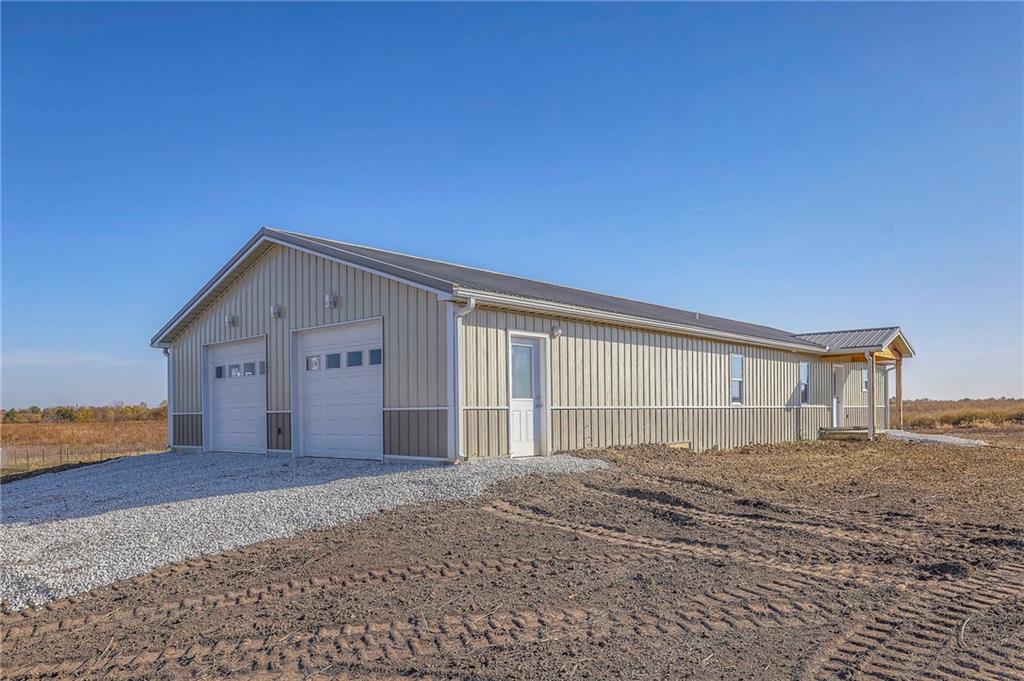 Listing Photo MLS #HMS2550215