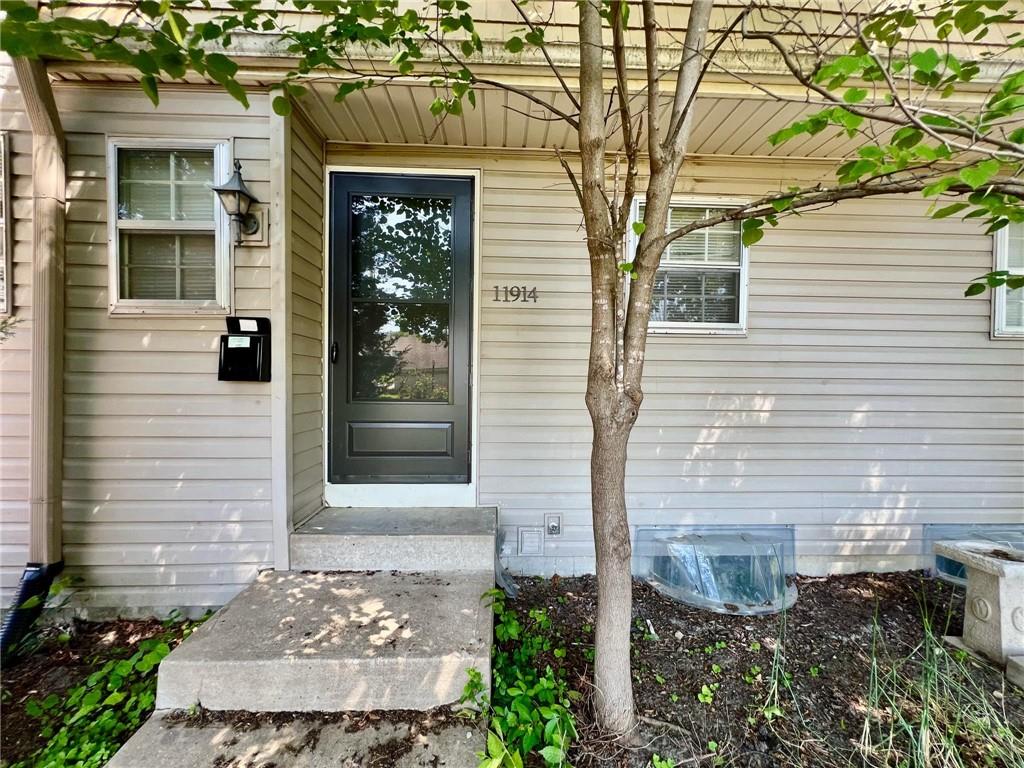Listing Photo MLS #HMS2550281