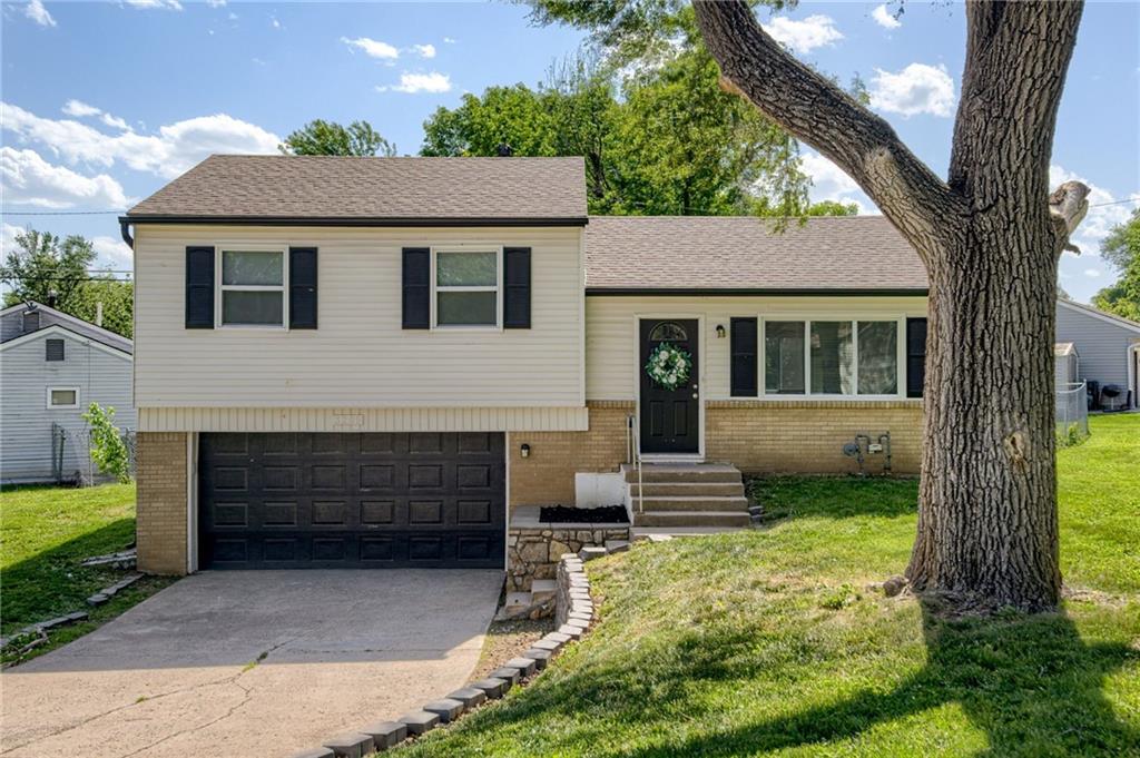 Listing Photo MLS #HMS2550326