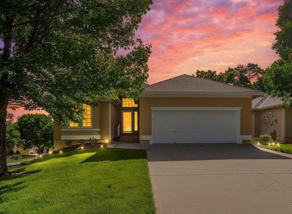 Listing Photo MLS #HMS2550387