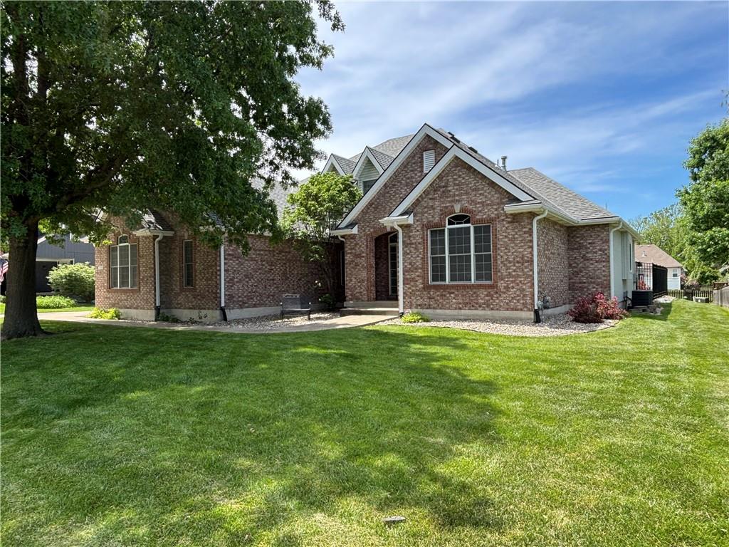 Listing Photo MLS #HMS2550398