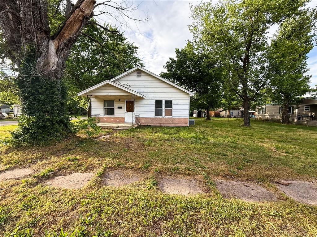 Listing Photo MLS #HMS2550441