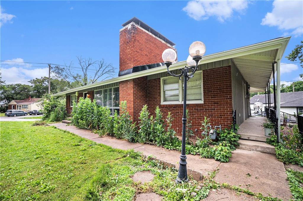 Listing Photo MLS #HMS2550464
