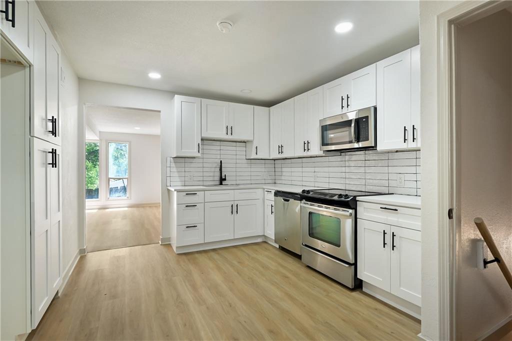 Listing Photo MLS #HMS2550474