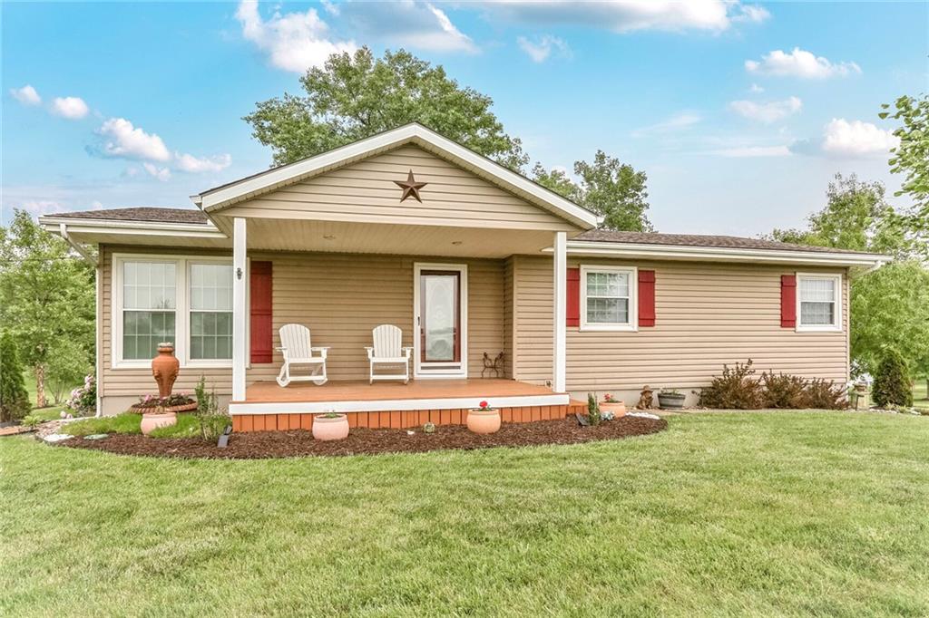 Listing Photo MLS #HMS2550476