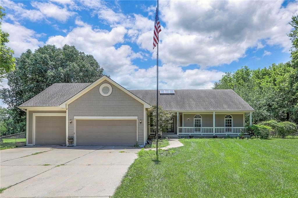 Listing Photo MLS #HMS2550646