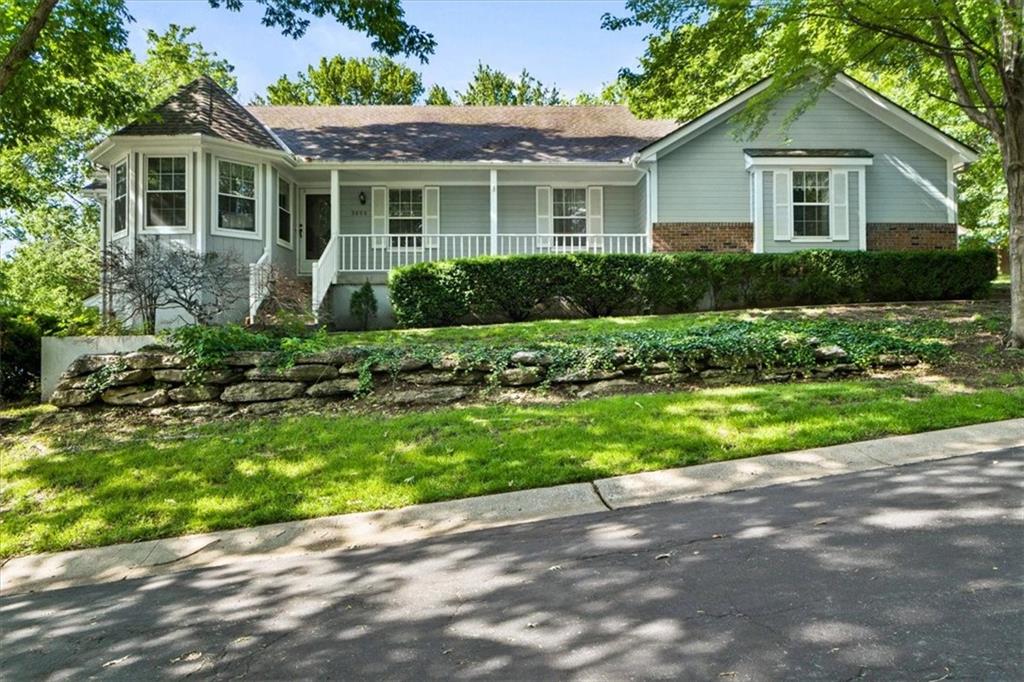 Listing Photo MLS #HMS2550793