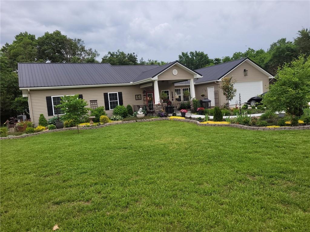 Listing Photo MLS #HMS2550823