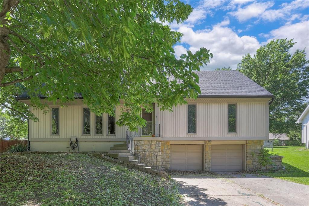 Listing Photo MLS #HMS2550824