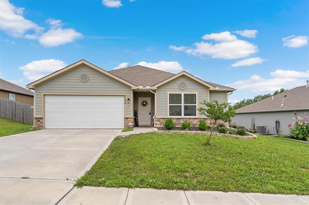 Listing Photo MLS #HMS2550972